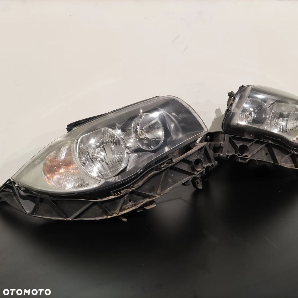 BMW 1 E87 E81 E82 03-07r Lampa zwykła komplet ORYG. - 1