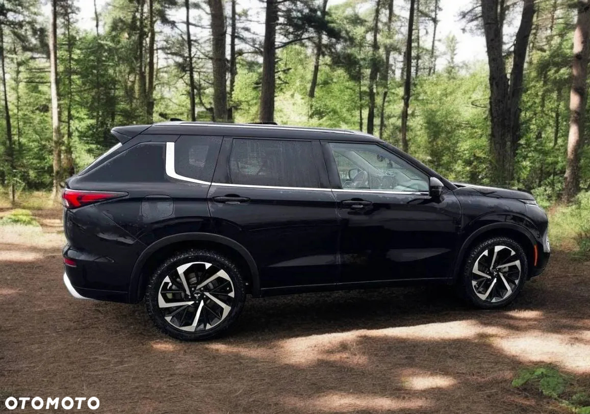 Mitsubishi Outlander - 5