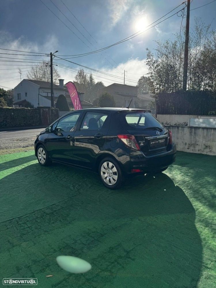 Toyota Yaris 1.33 VVT-i Sport+Navi - 8