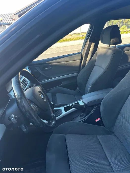 BMW Seria 3 318d - 5
