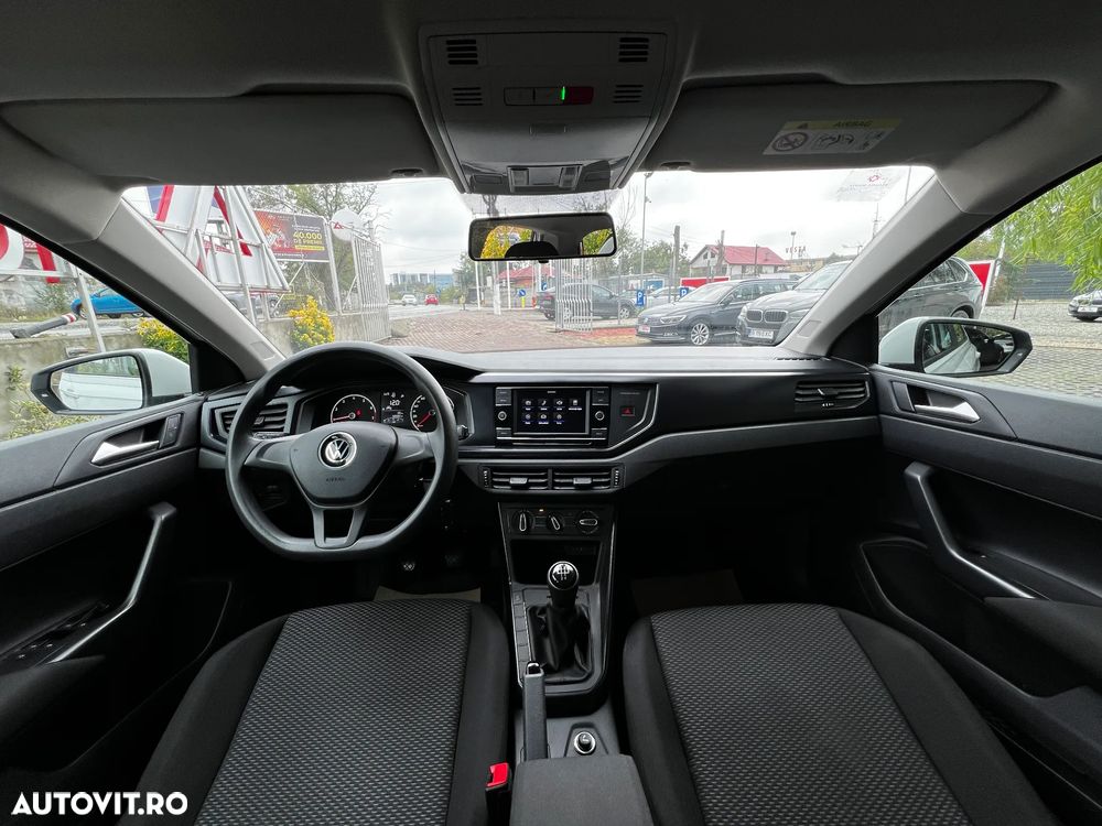 Volkswagen Polo 1.0 MPI Base - 18
