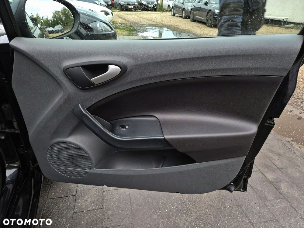 Seat Ibiza 1.4 16V Reference - 28