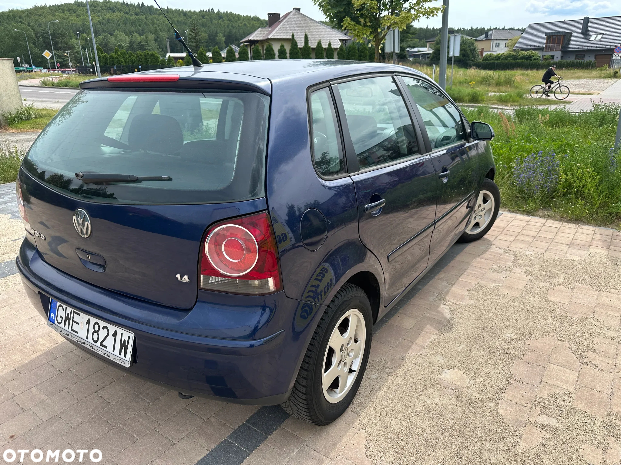 Volkswagen Polo 1.4 16V Comfortline - 4