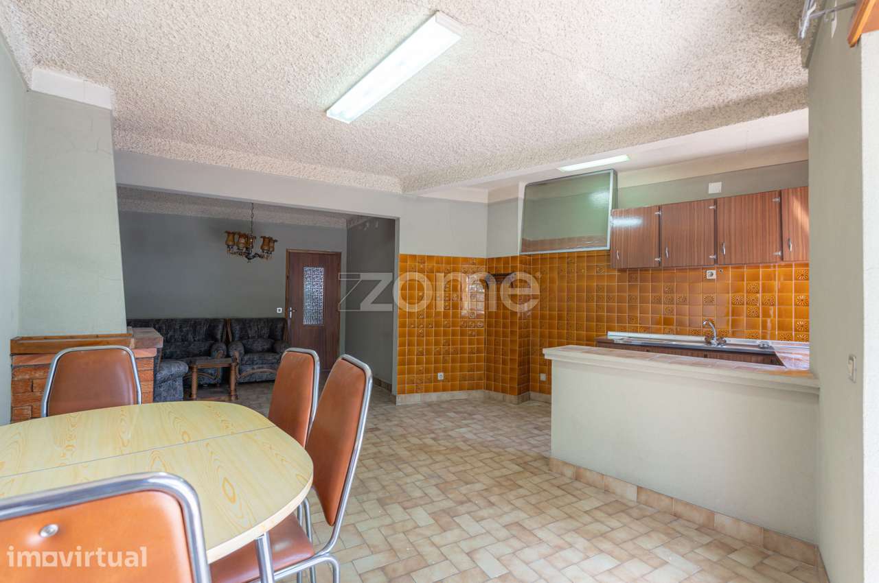 Moradia T2 com Garagem e Sótão em Ançã, Cantanhede - Grande imagem: 2/28