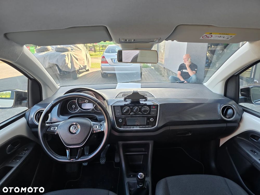 Volkswagen up! 1.0 high - 7