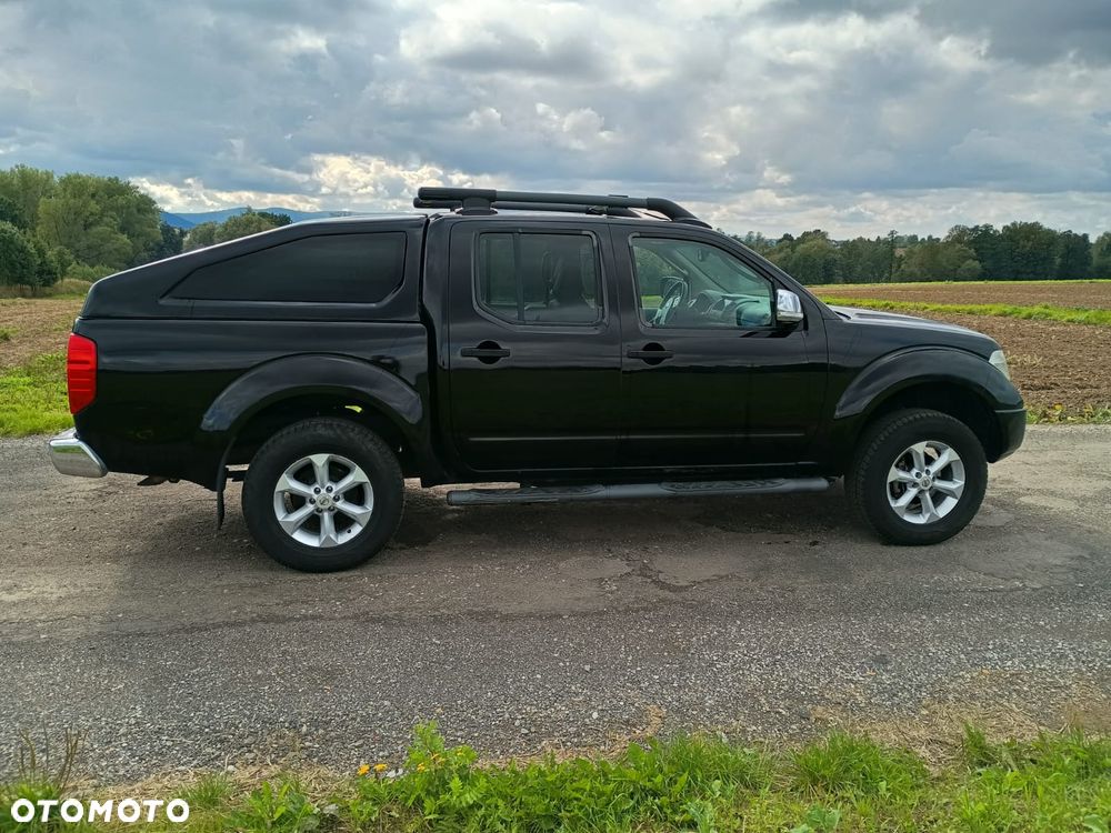 Nissan Navara 2.5 D Platinum - 9