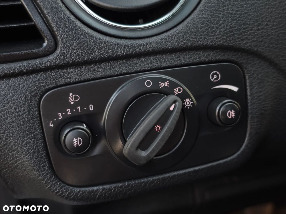 Ford Galaxy - 13