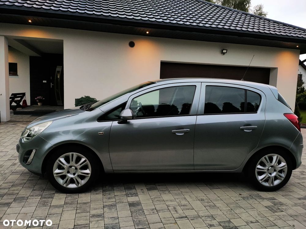 Opel Corsa 1.4 16V Satellite - 6
