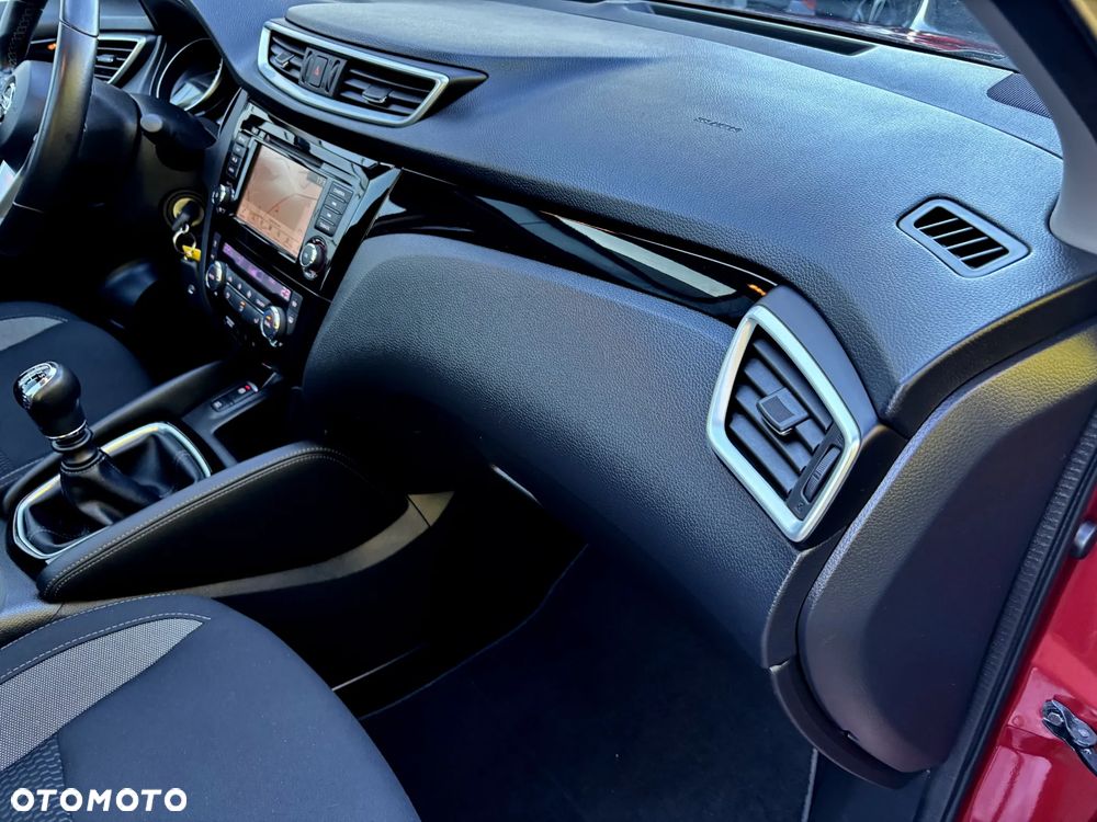 Nissan Qashqai 1.5 dCi N-Connecta - 25