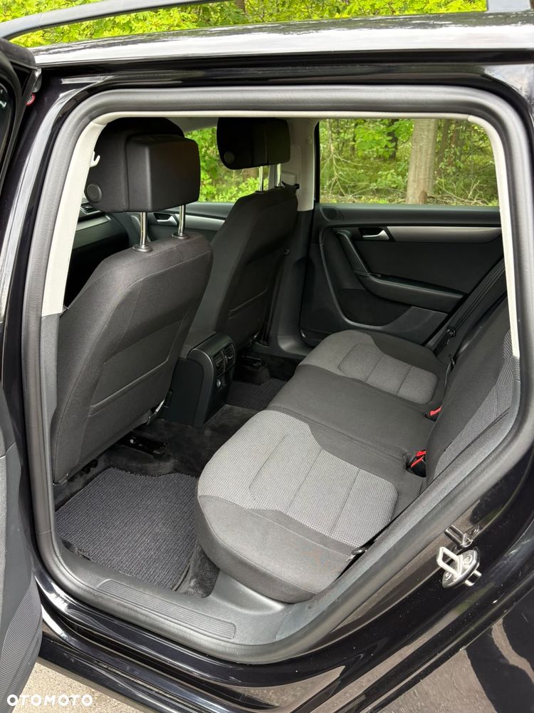 Volkswagen Passat 1.6 TDI BlueMotion - 9