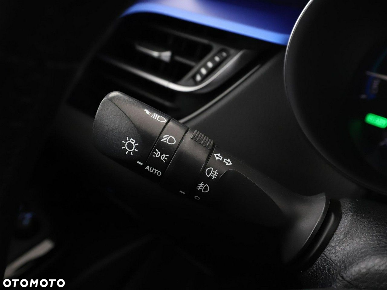 Toyota C-HR 1.8 Hybrid Dynamic - 35