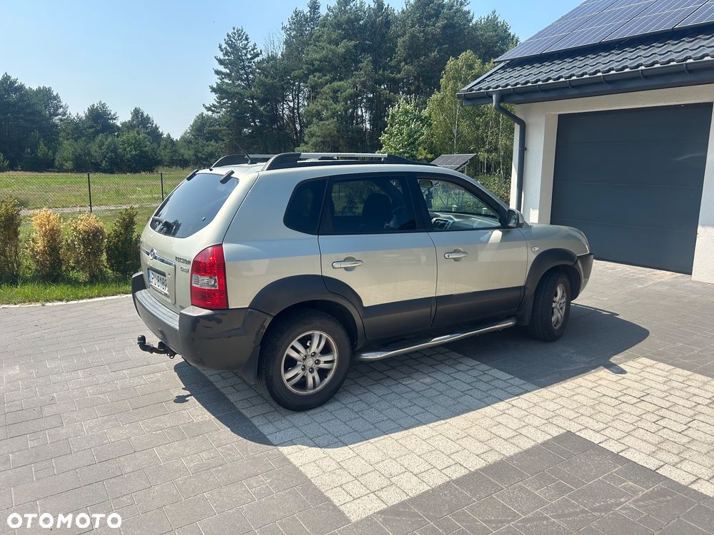 Hyundai Tucson ver-2-0-crdi-premium - 4