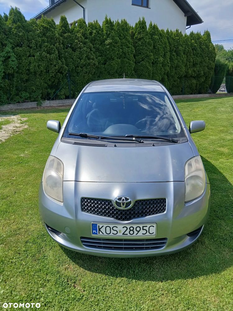 Toyota Yaris 1.3 Sol - 17