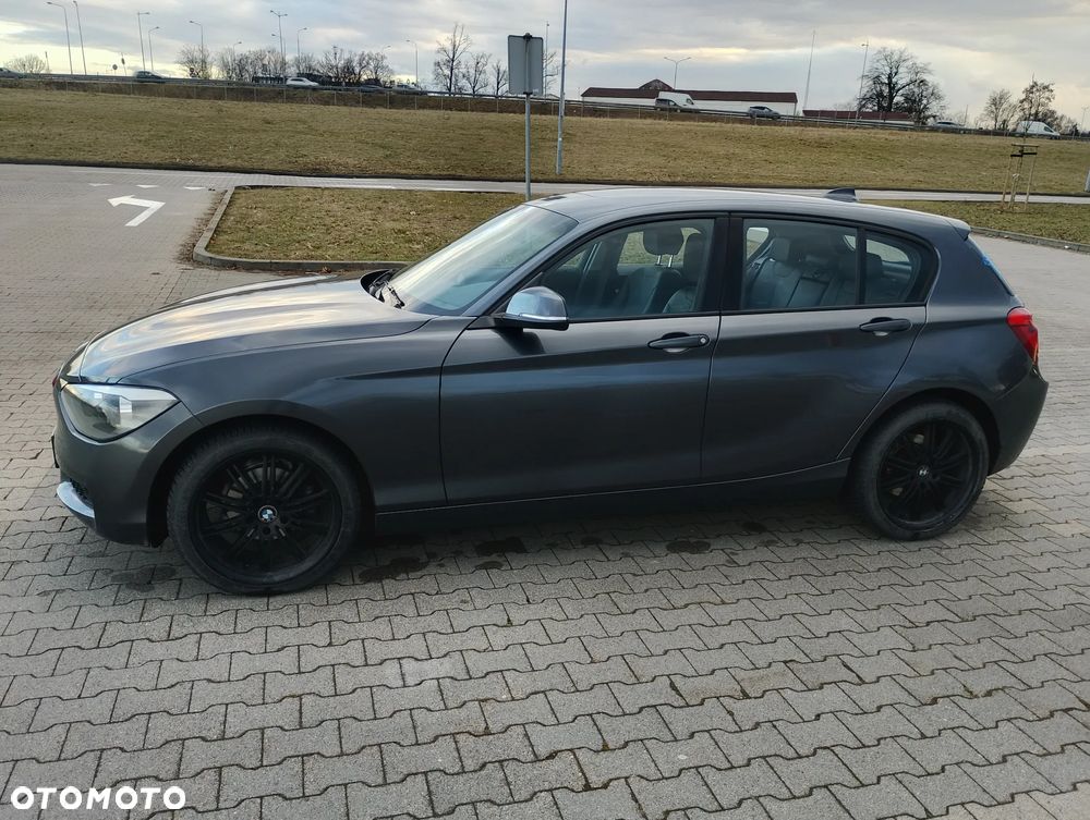 BMW Seria 1 114d Sport Line - 40