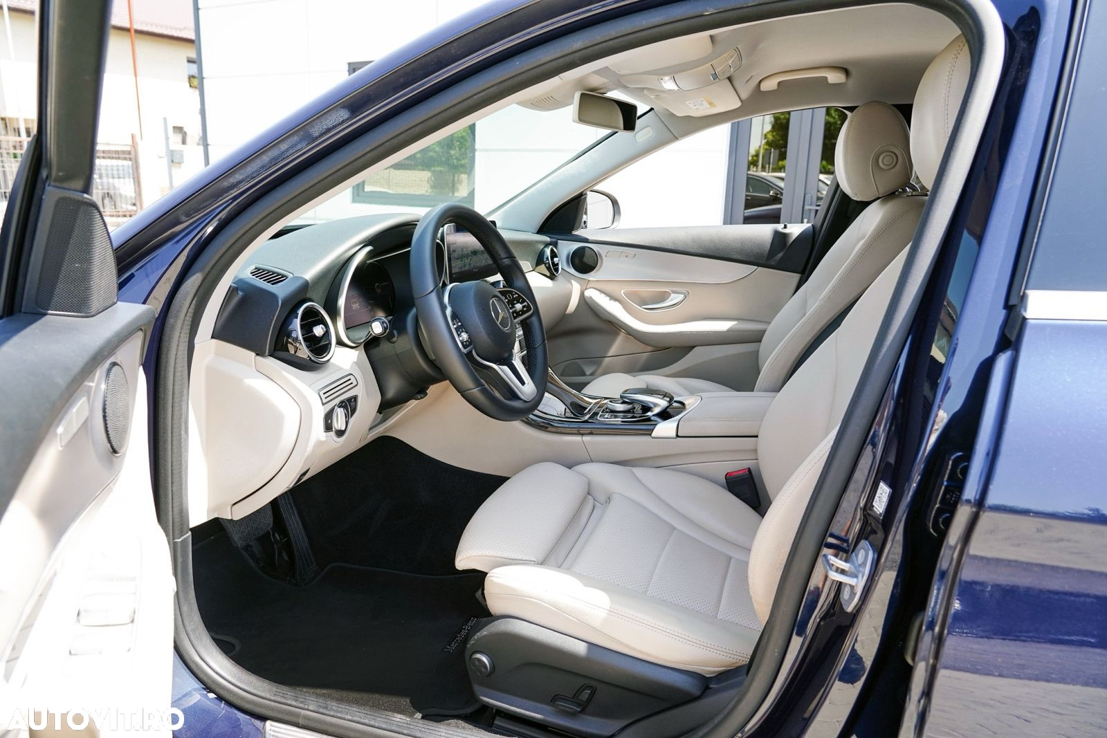 Mercedes-Benz C 220 d 4Matic 9G-TRONIC AMG Line - 11
