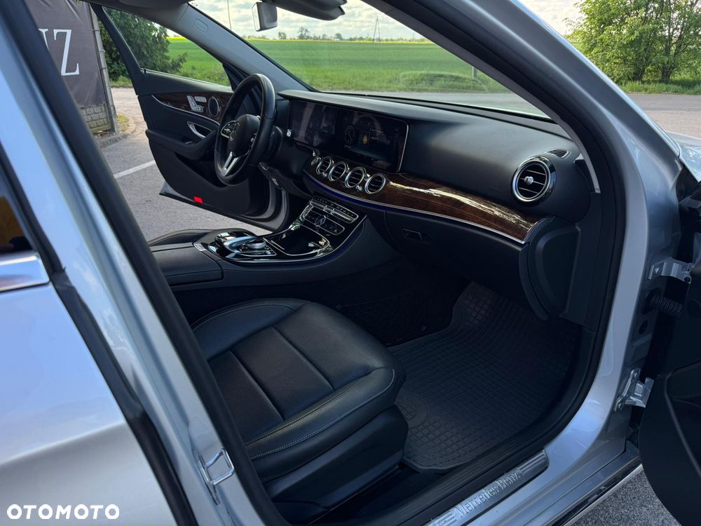 Mercedes-Benz Klasa E 400 d 4Matic 9G-TRONIC Exclusive - 13