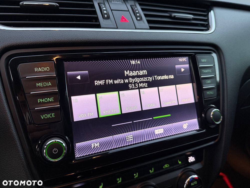 Skoda Octavia Combi 2.0 TDI RS - 18