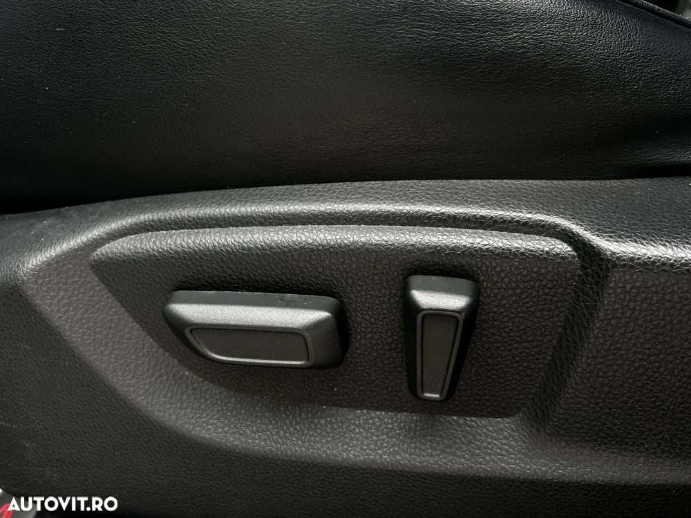 Mitsubishi Eclipse-Cross - 14