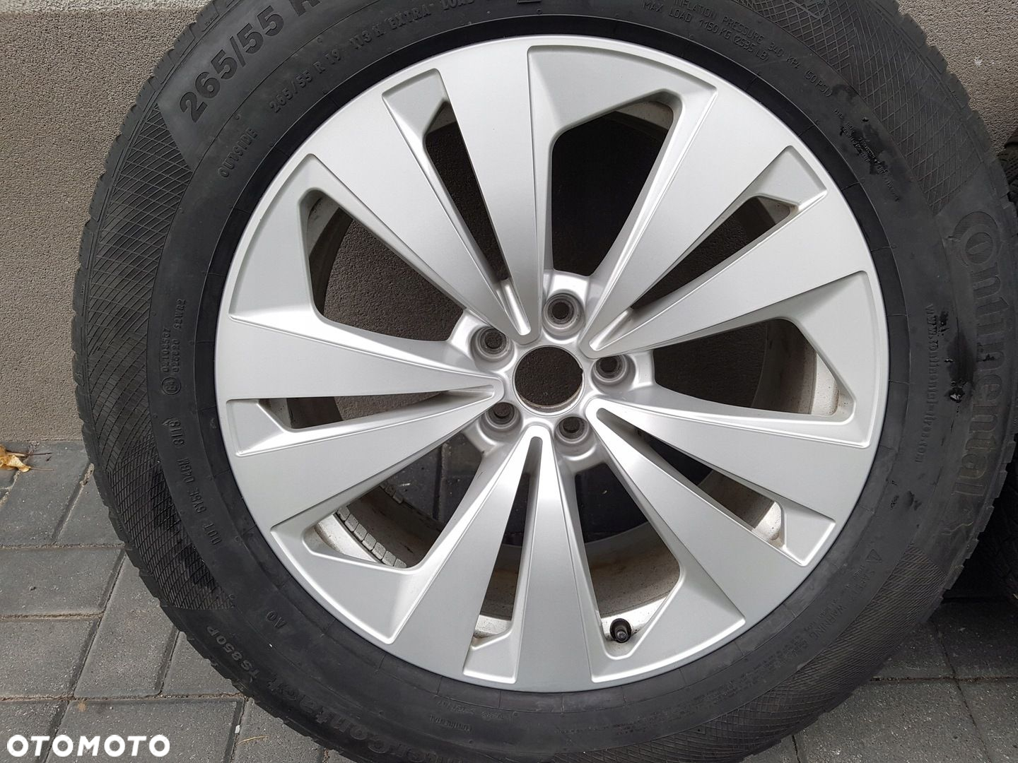 AUDI Q8 SQ8 koła zimowe felga felgi czujniki 265/55/19 4M8601025 - 2