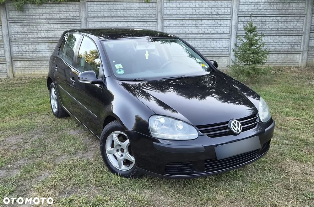 Volkswagen Golf - 1