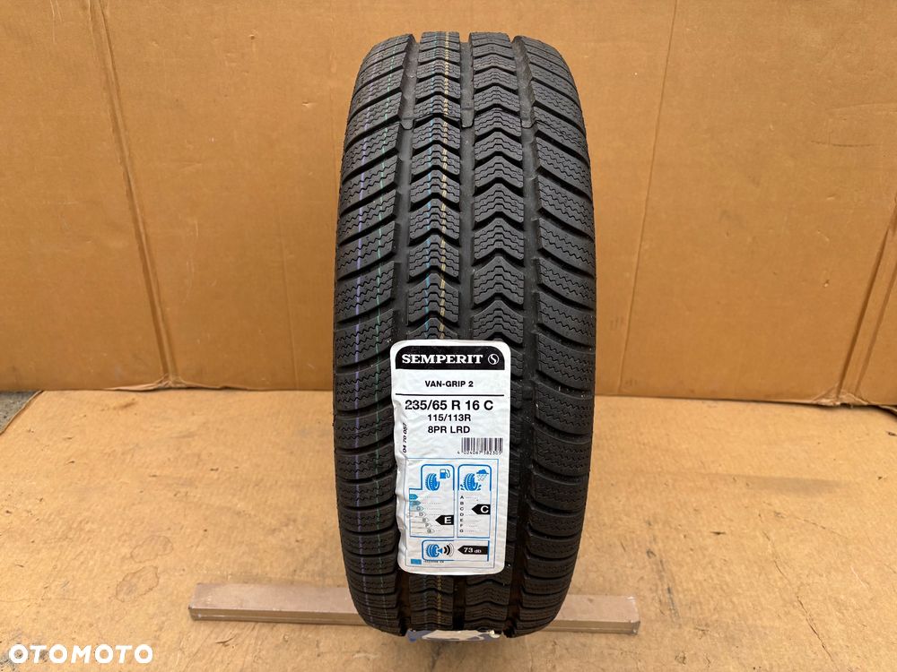 Nowa Opona Zimowa Semperit Van-Grip 2 235/65 R16C 115/113 R 235 65 16C Sprinter Iveco - 1
