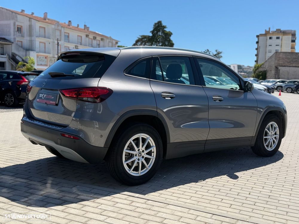 Mercedes-Benz GLA 180 d - 4