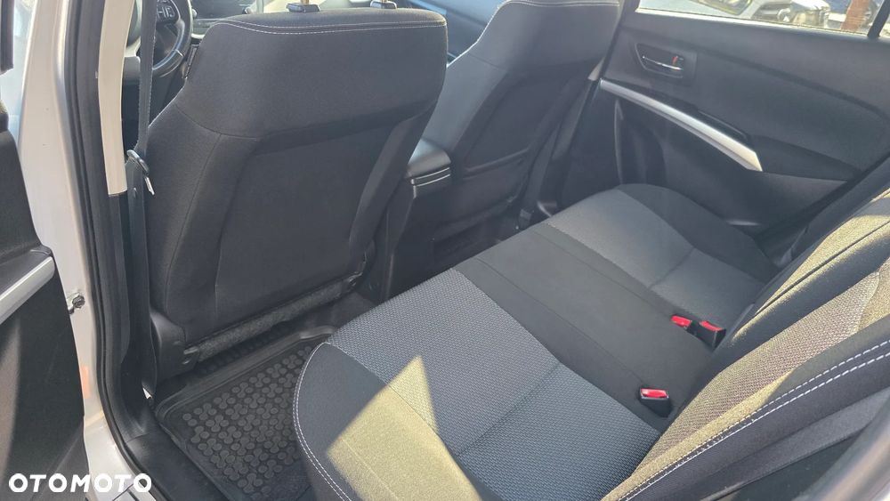 Suzuki SX4 S-Cross 1.6 Comfort - 9