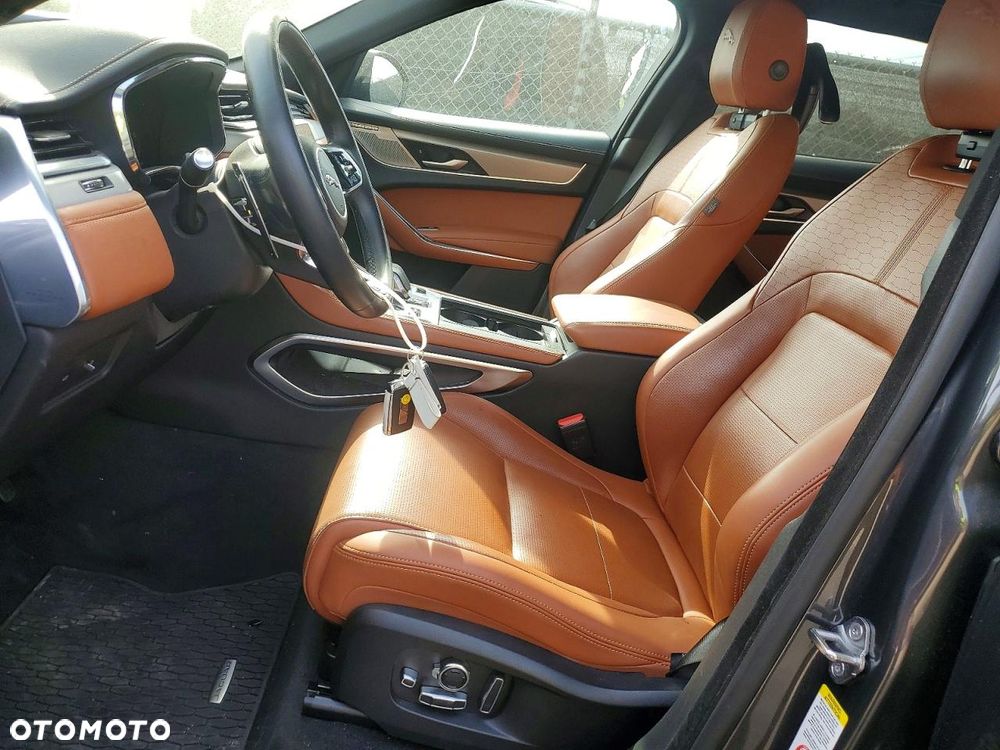 Jaguar F-Pace 2.0 P250 mHEV AWD R-Dynamic S - 8
