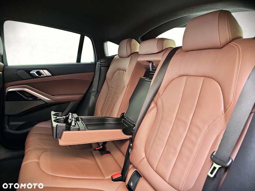 BMW X6 - 32