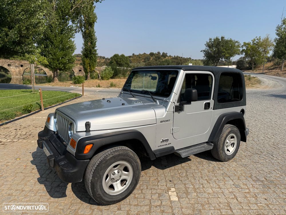 Jeep Wrangler - 2
