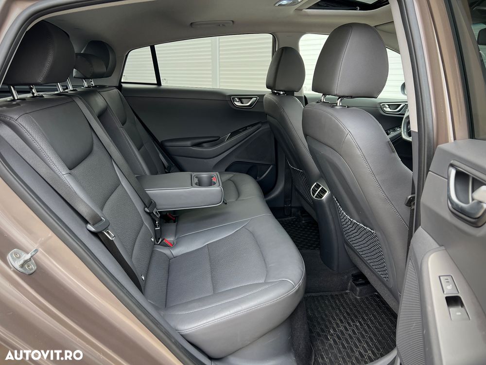 Hyundai IONIQ Plug-in-Hybrid 1.6 GDI Premium - 12