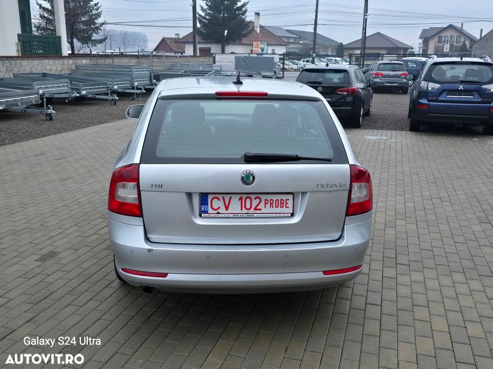 Skoda Octavia 2.0 TDI DPF Ambition - 10