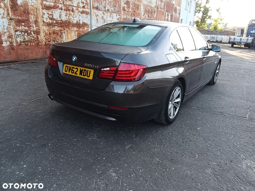 BMW Seria 5 520d - 8