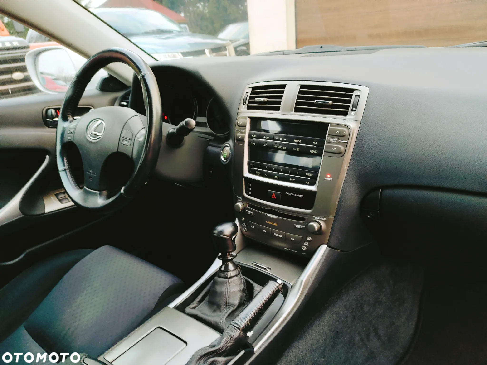 Lexus IS 250 Elegance - 21