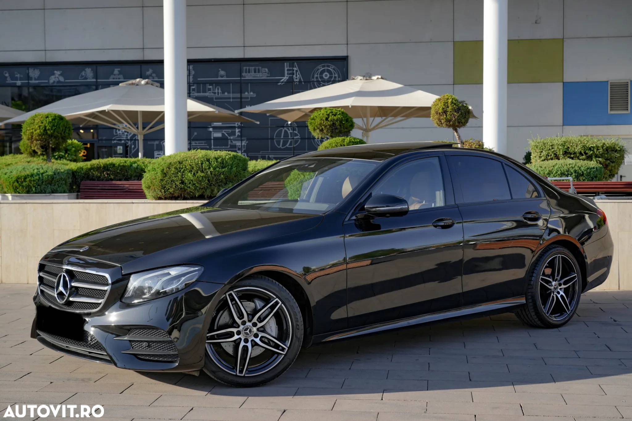 Mercedes-Benz E 220 d 9G-TRONIC AMG Line - 3