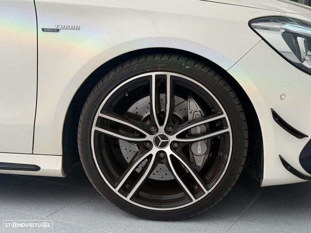 Mercedes-Benz CLA 45 AMG 4Matic Speedshift 7G-DCT - 14