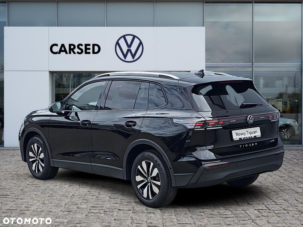 Volkswagen Tiguan - 5