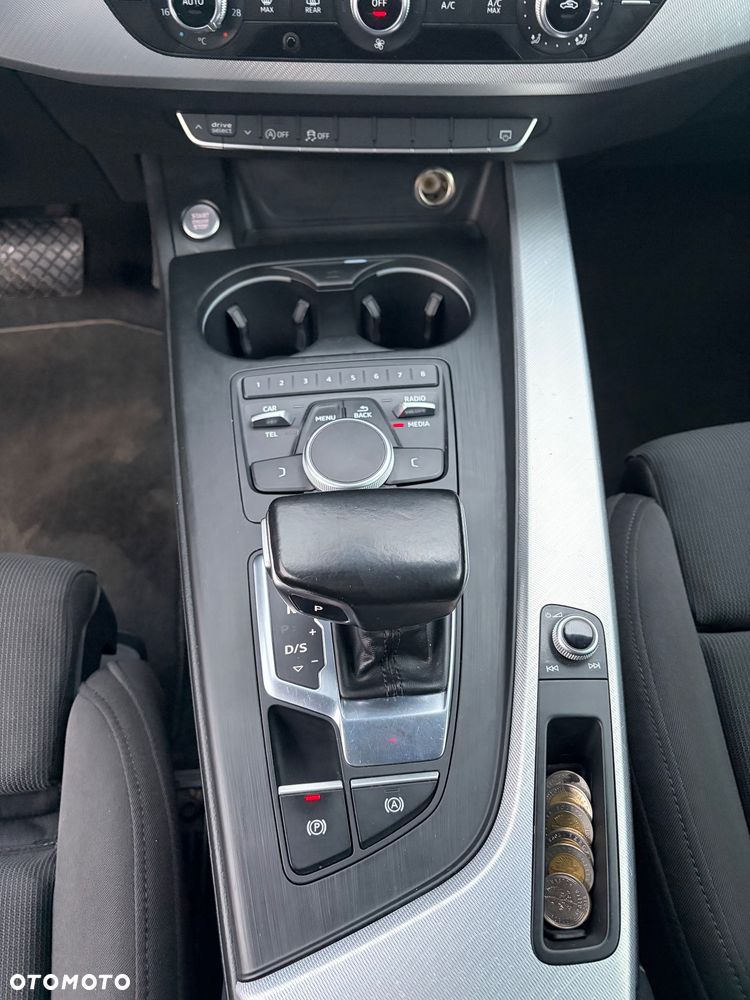Audi A4 Avant 2.0 TDI S tronic - 31