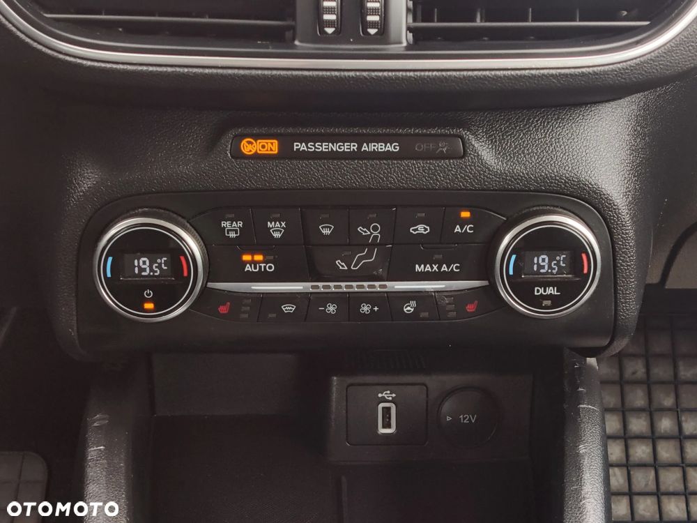 Ford Focus 1.5 EcoBoost Active - 13