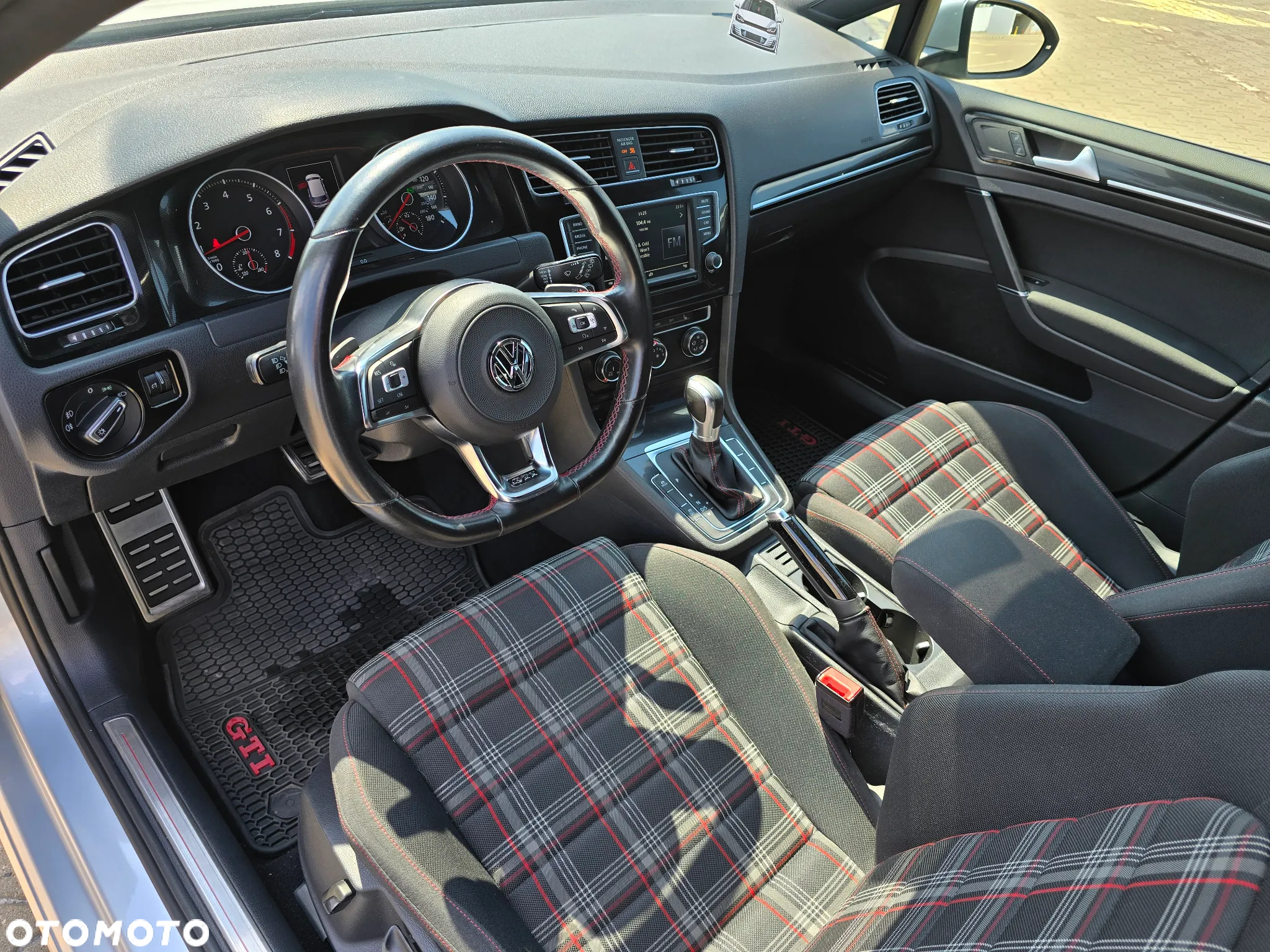 Volkswagen Golf GTI BlueMotion Technology DSG - 14