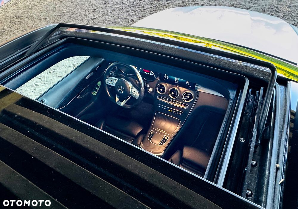 Mercedes-Benz GLC - 12