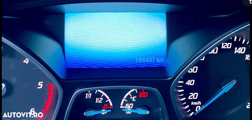 Ford Kuga - 9