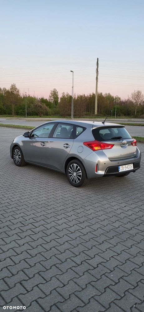 Toyota Auris - 5