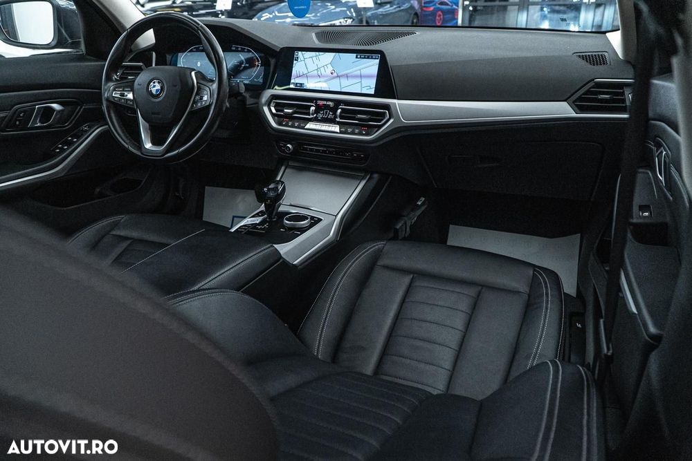 BMW Seria 3 320i Aut. Sport Line - 3