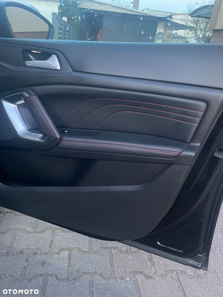 Peugeot 308 PureTech 130 GPF EAT8 Stop & Start Allure Business-Paket - 14