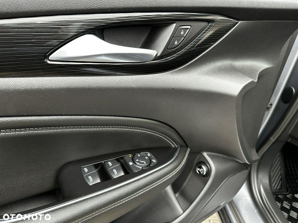 Opel Insignia 2.0 CDTI Cosmo S&S - 19