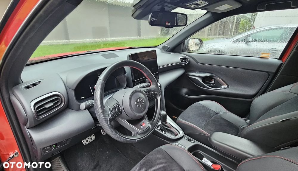 Toyota Yaris Cross Hybrid 1.5 GR Sport - 15