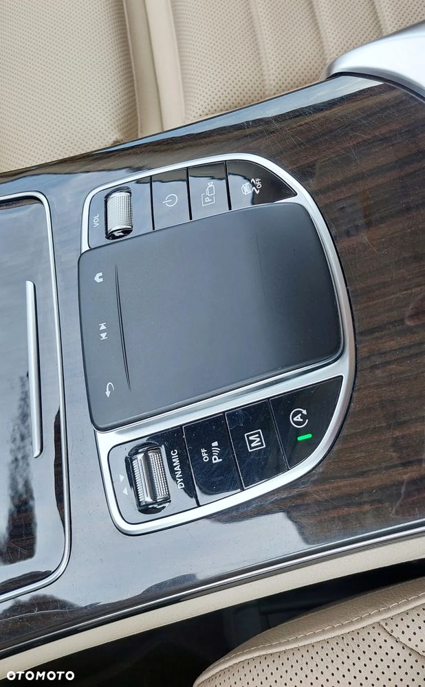 Mercedes-Benz GLC - 23