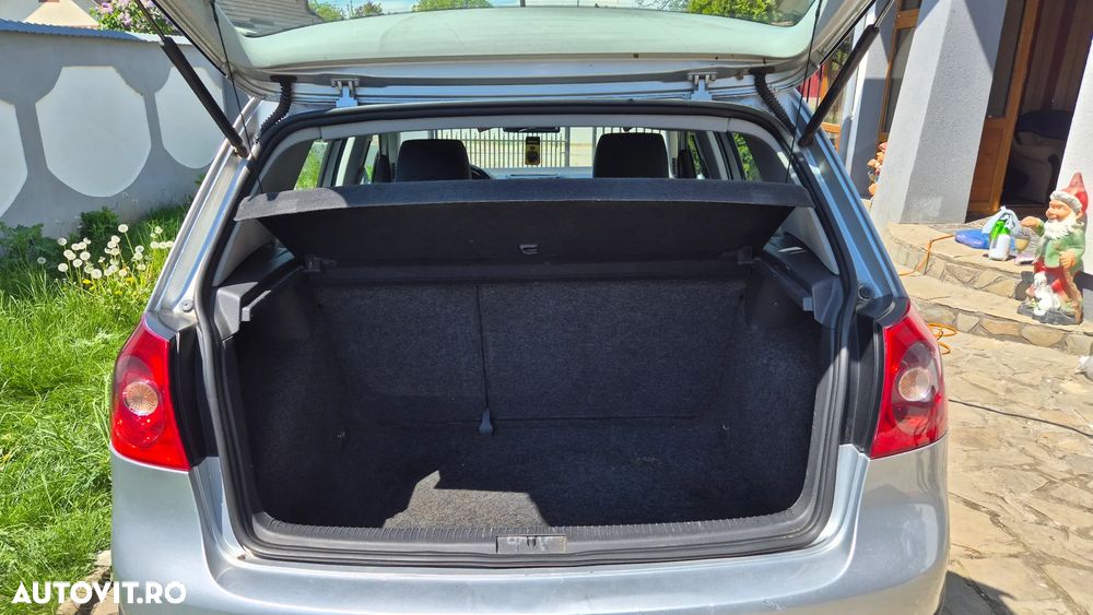 Volkswagen Golf 1.9TDI Highline - 14