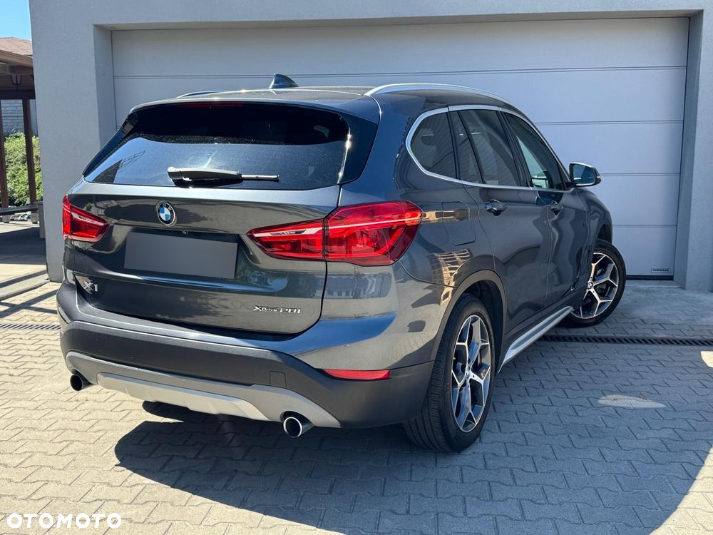 BMW X1 xDrive25i Advantage sport - 3